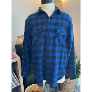 Vintage Woolrich Button Up Flannel MADE IN USA Wool size XL Blue/Black Plaid